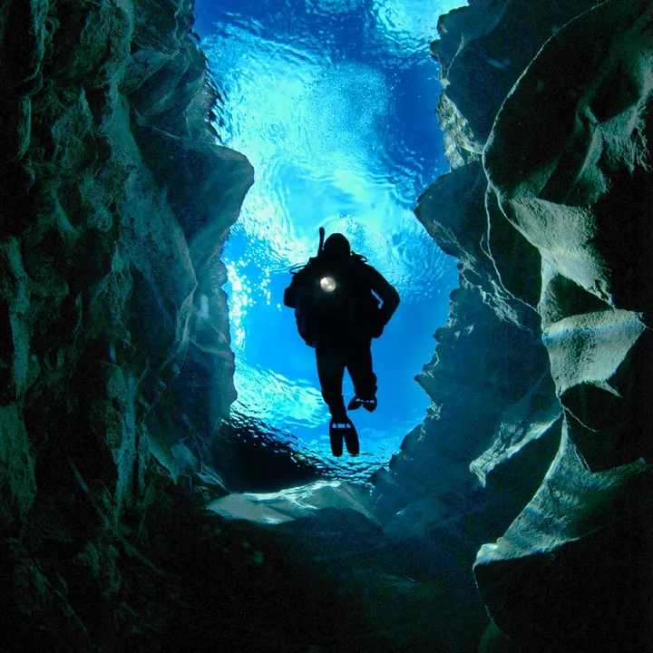 diver in Silfra view from below