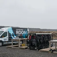 changing-room-silfra-meeting-point-thingvellir.jpg