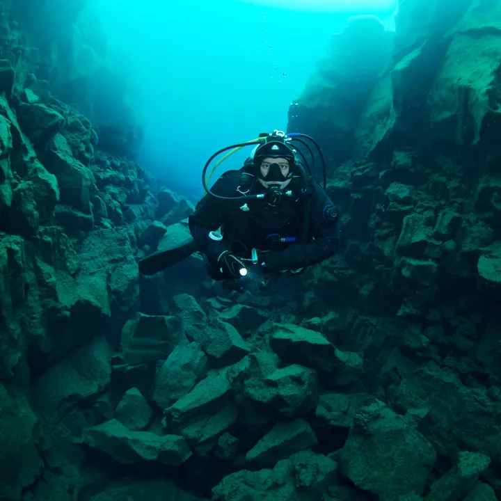 davidsgja-fissure-the-viking-diver-course.jpg