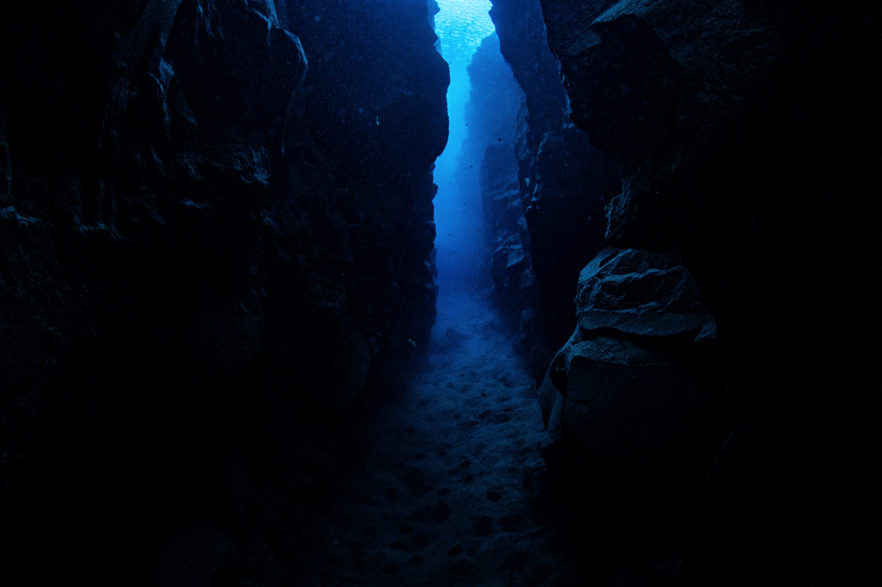 canyon-bjarnagja-abyss-by-anders-nyberg