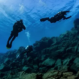 dry-suit-diving-in-davidsgja-fissure.jpg