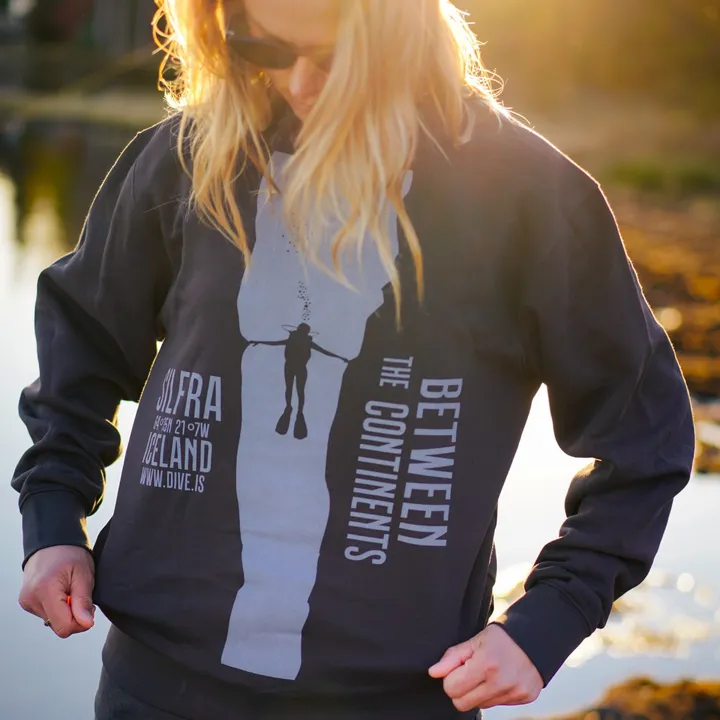 dive.is silfra jumper