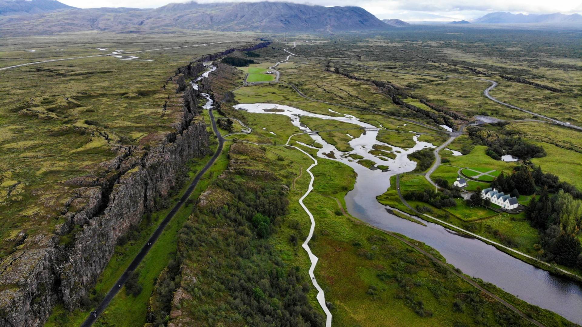 web-large-thingvellir_big-3.jpg