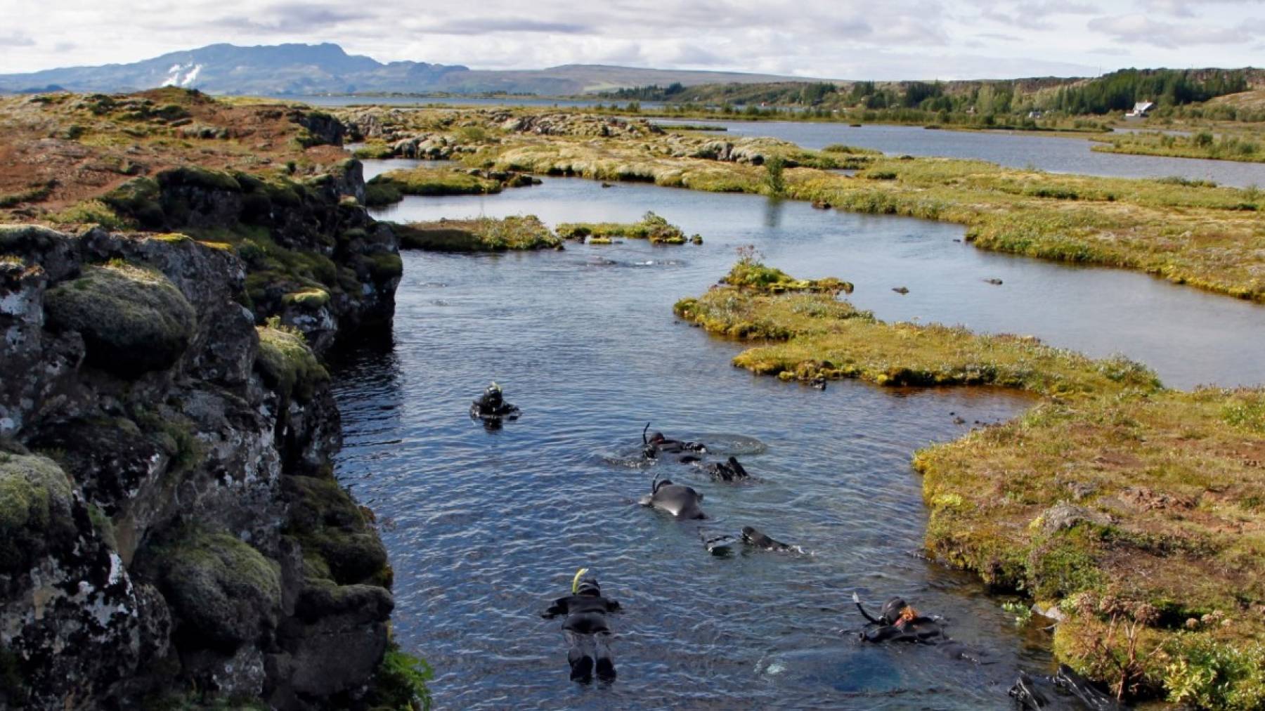 silfra-fissure-iceland-tobiasfriedrich-for-dive.is silfra-fissure-iceland-tobiasfriedrich-for-dive.is.jpg