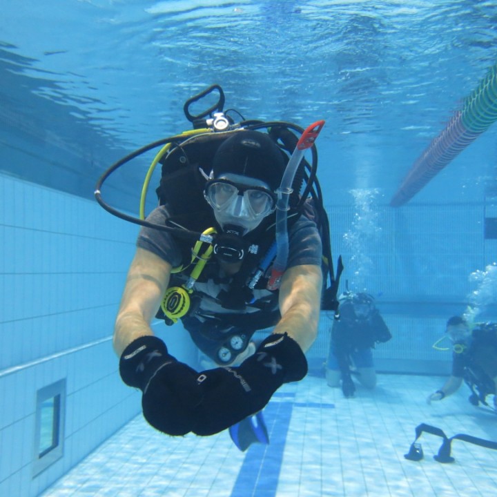 open-water-course-dive.is-iceland-720x720.jpg