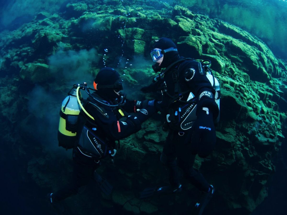 Dry Suit Diver Course DIVE.IS Iceland