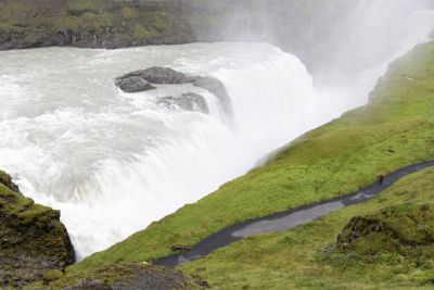 from-upper-plattform-waterfall-gullfoss-400x267-q80.jpg