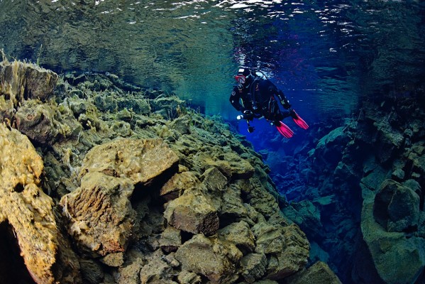 Scuba diving the continental divide in Iceland