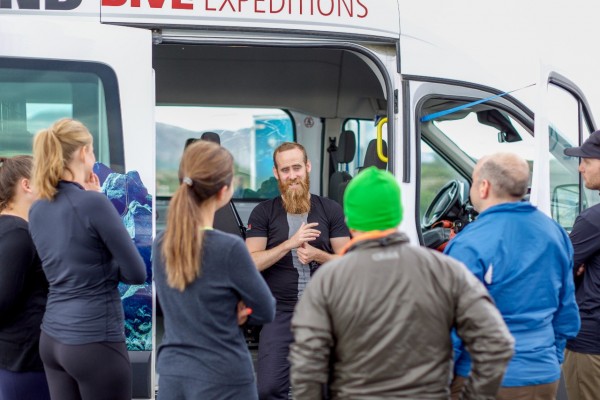 DIVE.IS briefing for a diving tour in Reykjanes Iceland
