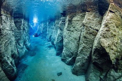 nesgja-fissure-diveis-iceland-400x267-q80.jpg