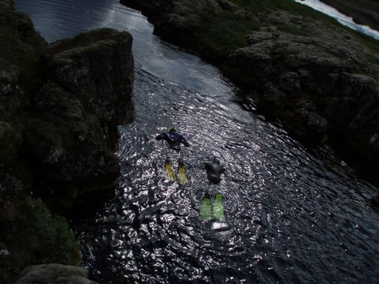 Snorkeling under the midnight sun in Silfra