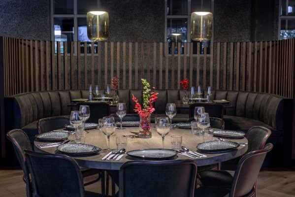 restaurant-hotel-geysir-dinner-iceland-599x400 restaurant-hotel-geysir-dinner-iceland-599x400.jpg
