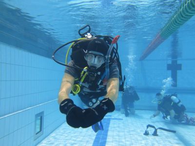 open-water-course-dive.is-iceland-400x300-q80.jpg